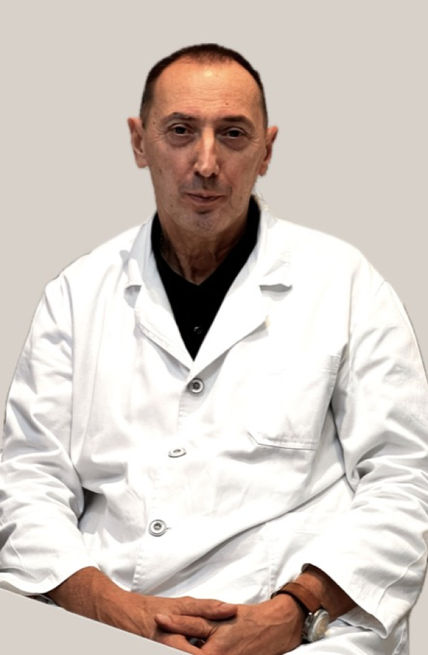Dr Mihajlo Zwick