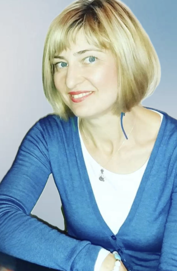 Dr Erika Horvath