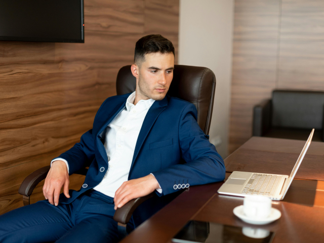 U CENTRU PAŽNJE: ANDROGENA ALOPECIJA – hronično opadanje kose